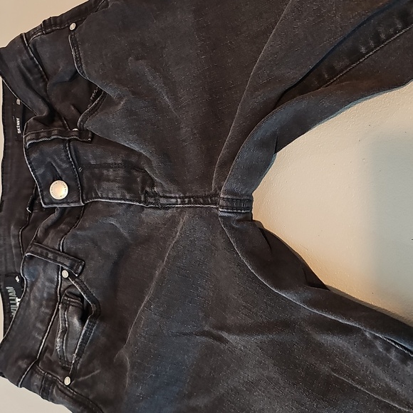 William Rast Black Skinny Jeans with Distressed Details - Picture 5 of 8